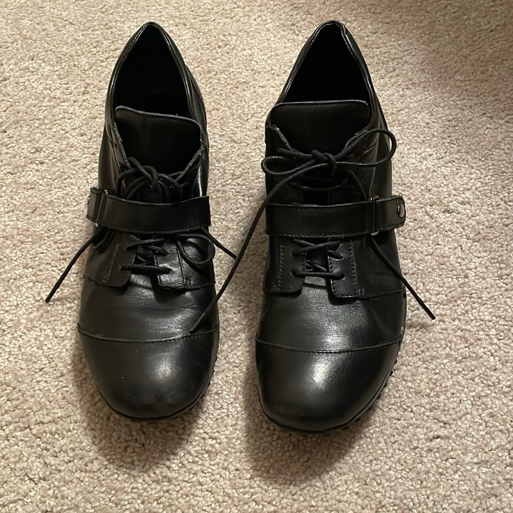 Lumiani booties. Super comfortable!